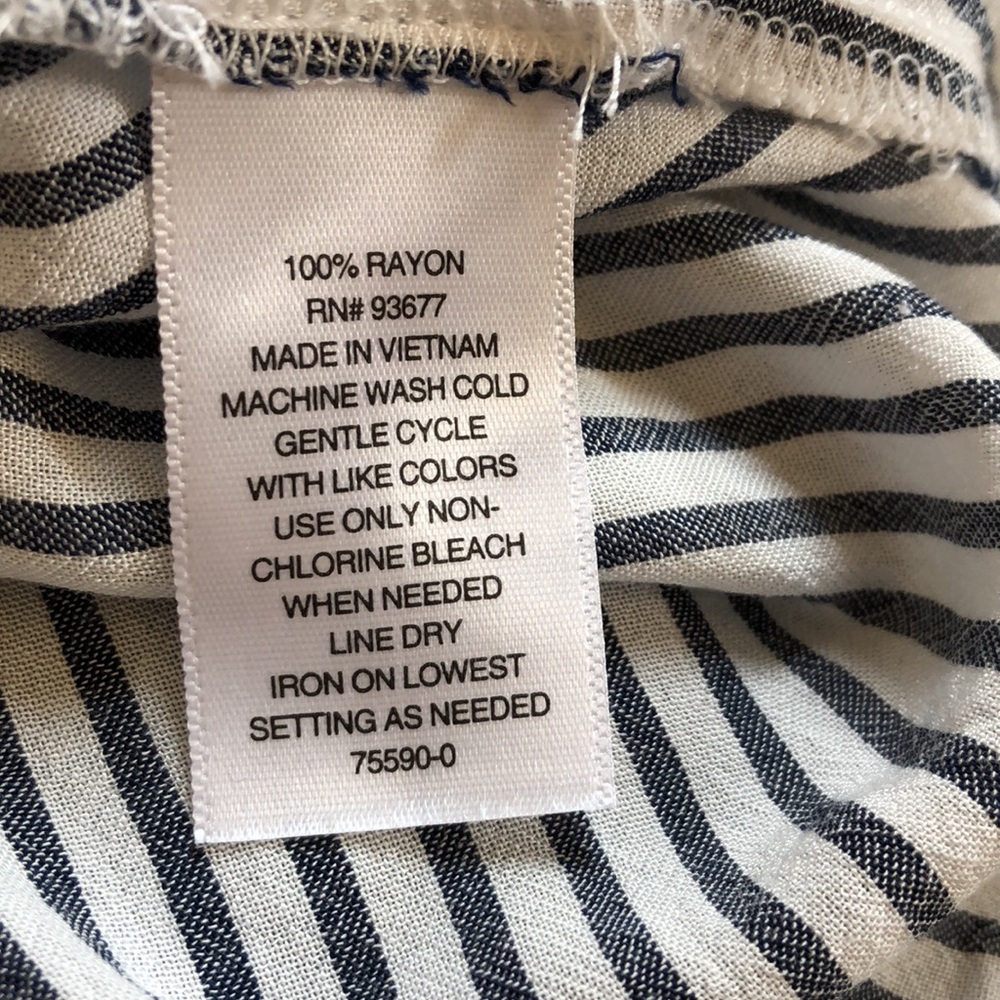 Striped buttoned down blouse - Picture 7 of 7